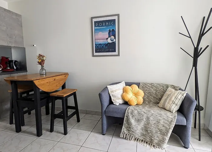 Pied-A-Terre Proche Du Centre Et Commodites